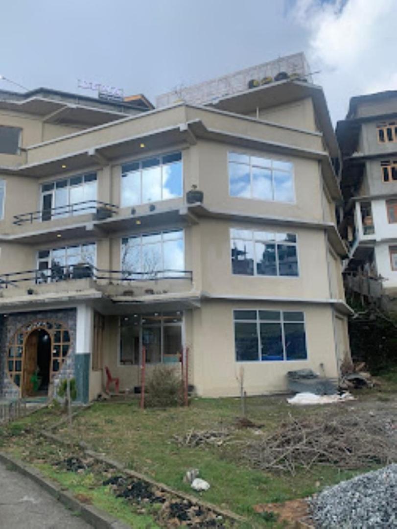 Hotel Dewa Elegance Tawang Bagian luar foto